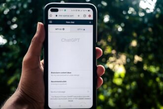 =Ilustração de inovação em marketing e tecnologia em empresas.